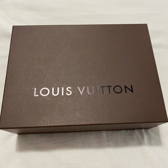 Authentic Louis Vuitton Toiletry Pouch - Picture 7 of 8